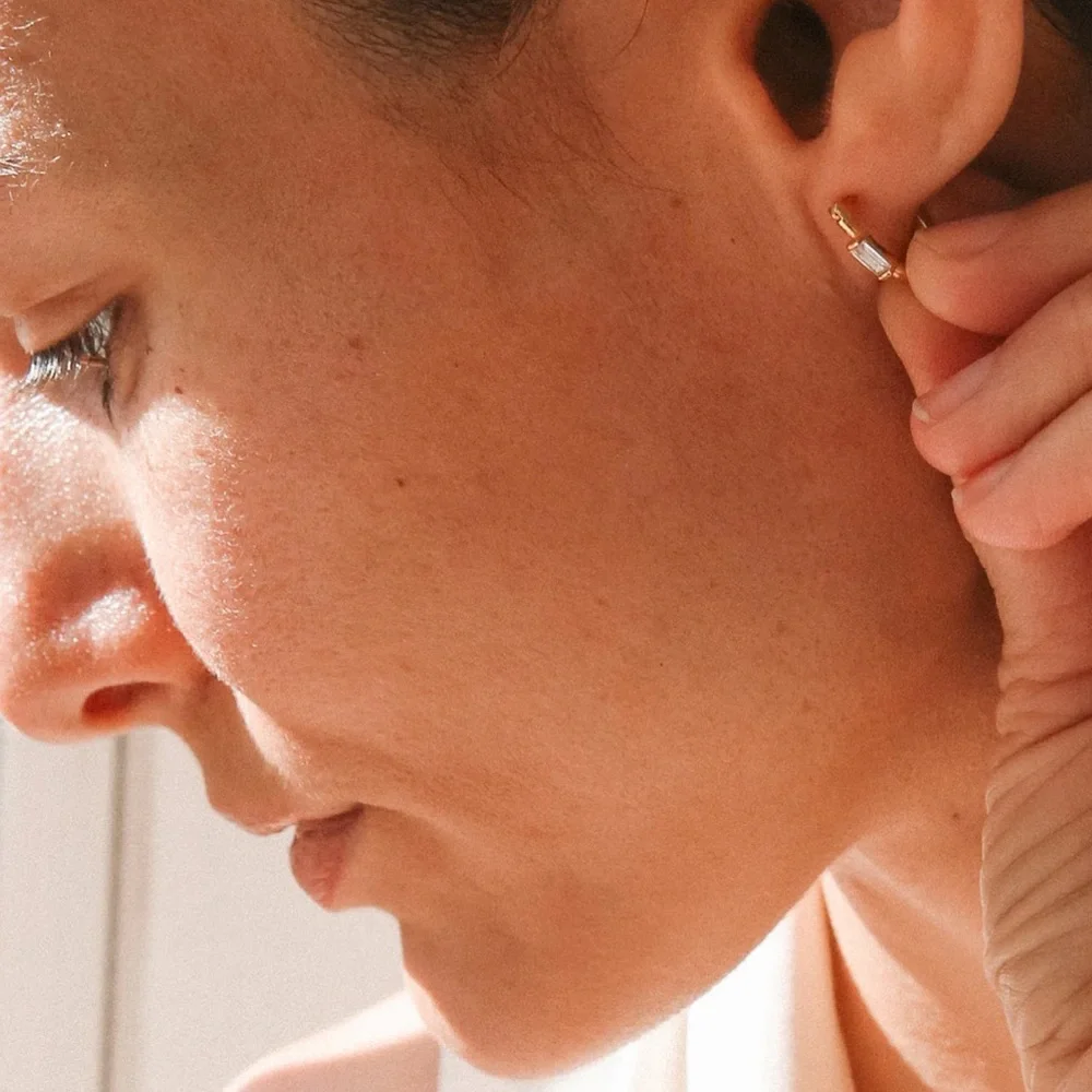 🆕 THATCH California Hazel Hoop Earrings - Picture 2 of 7